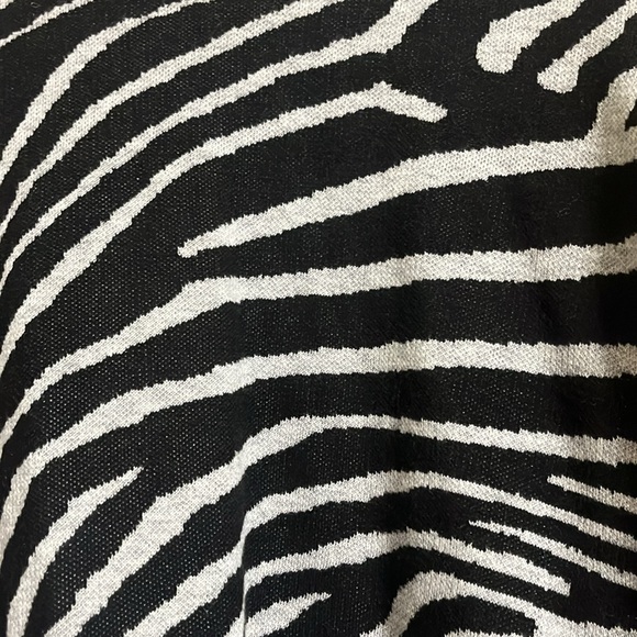 Jones NY Cardigan Sz 1XL Black & White Zebra Sweater Draped Collar Wool Blend - Picture 6 of 6